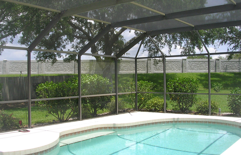 Get uncountable benefits by installing screen enclosure