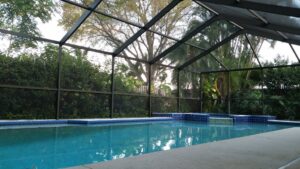 New pool cage screen installed in Sarasota by 2H Rescreening
